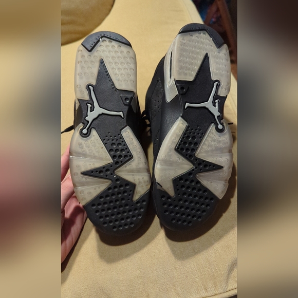 Jordan 6 Black Metallic - Picture 3 of 6